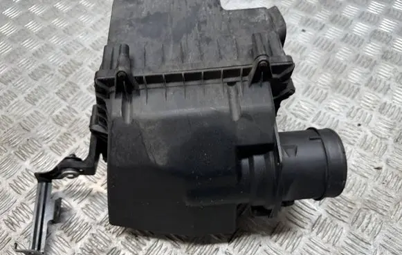 Land Rover Range Rover Velar Air filter box GX639600BE