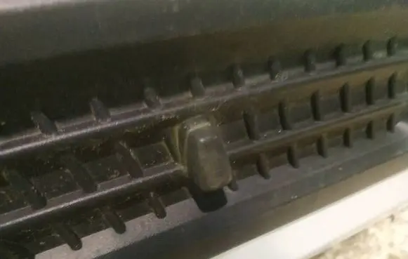 Ford Transit Windshield washer spray nozzle 