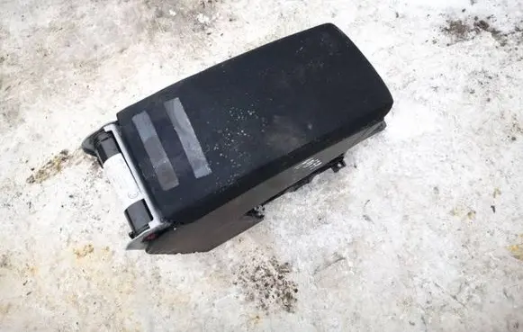 Volkswagen PASSAT B7 Armrest 3c0863319aq