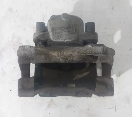 BMW 5 E39 Front brake caliper