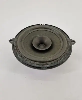 Renault Clio III Front door speaker 