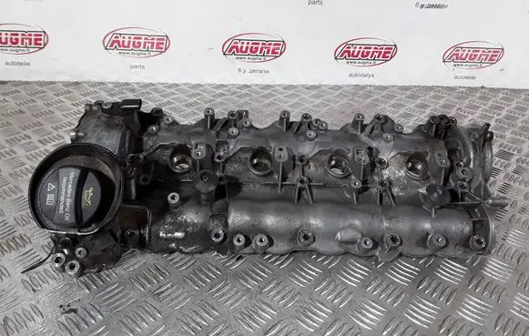 Mercedes-Benz G W461 W463 1st Gen Rocker cam cover A2780161205