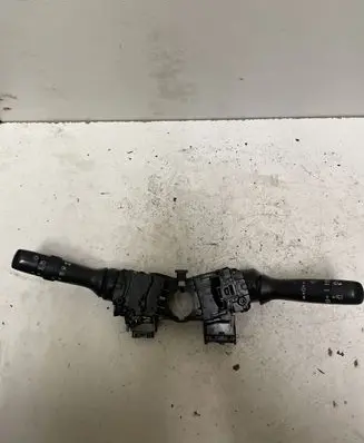 Toyota Yaris Wiper turn signal indicator stalk/switch 892450D030