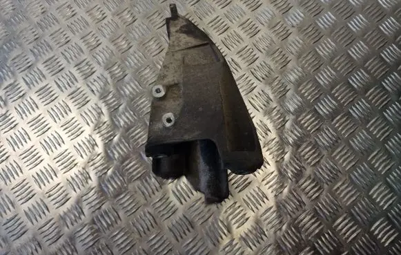 Volkswagen Transporter - Caravelle T5 Engine mounting bracket 7E0199370