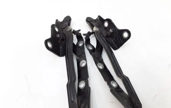 Volvo S40 Tailgate/trunk/boot hinge