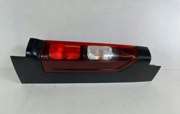 Renault Trafic III (X82) Rear/tail lights