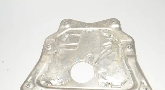 Engine splash shield/under tray