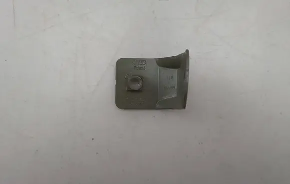 Fender mounting bracket