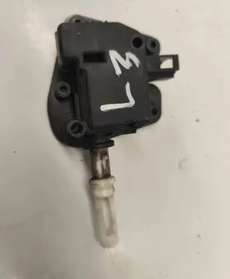 Audi A6 S6 C5 4B Tailgate boot lock/latch motor 8E9827833