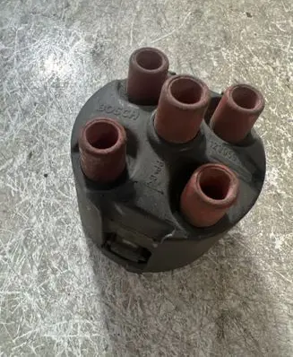 Skoda Octavia Mk1 (1U) Spark distributor cap 1230591040