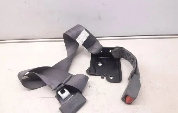 Honda CR-V Middle seatbelt (rear) NSB077GK007