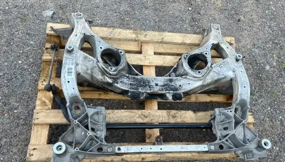 BMW 5 F10 F11 Front subframe 6797643 6781527