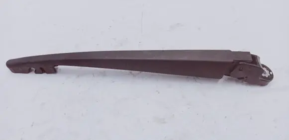 Honda CR-V Rear wiper blade arm