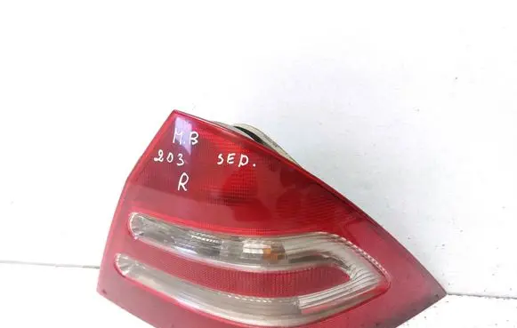 Mercedes-Benz C W203 Rear/tail lights A2035408305