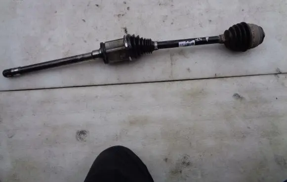 BMW X4 F26 Front driveshaft 8675014