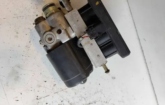 Volkswagen Sharan ABS Pump 7M0907379 10094503013 E6U6C04131