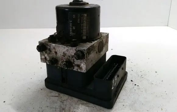 Skoda Octavia Mk1 (1U) ABS Pump 1J0614417C 1C0907379D