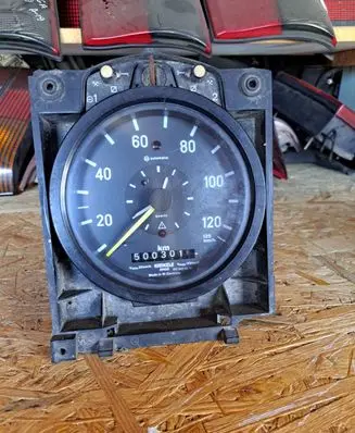 Mercedes-Benz 406 608 Tachometer 