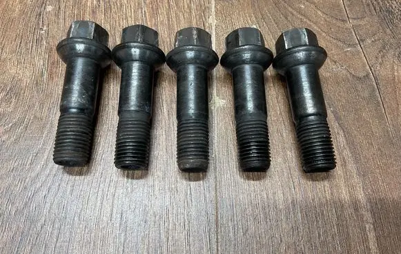 Mercedes-Benz E W213 Nuts/bolts A0009907607