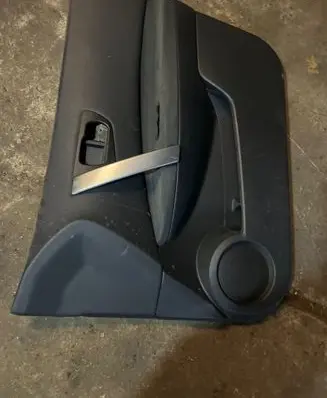 Nissan Qashqai+2 Other front door trim element
