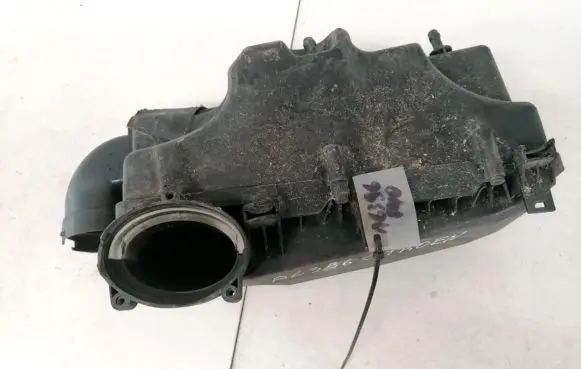 Citroen Xsara Picasso Air filter box 4puh18d557aa