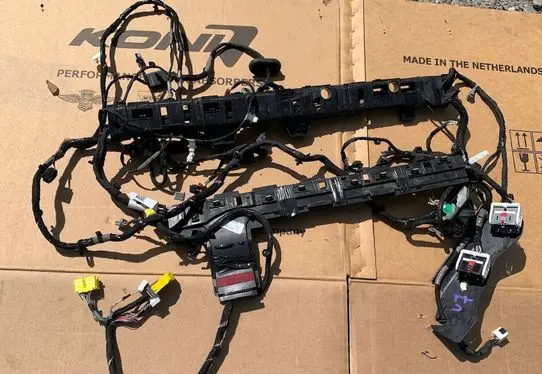 Chrysler Pacifica Wiring harness 68401271AC