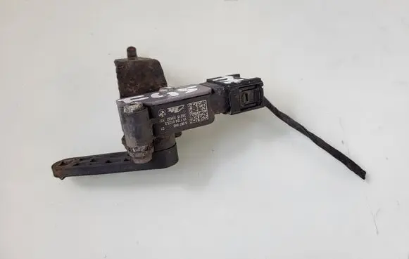 BMW 2 F45 Headlight/headlamp level sensor 6867646