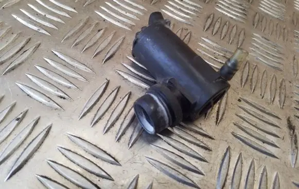 Toyota RAV 4 (XA20) Windscreen/windshield washer pump 8533060140