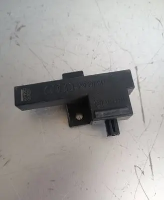 Audi A6 Allroad C7 Keyless (KESSY) go control unit/module 8K0907247