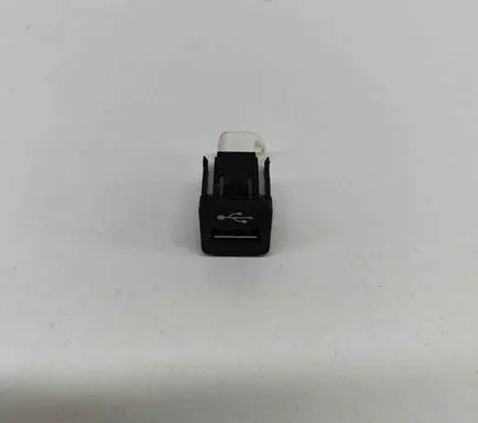 USB socket connector