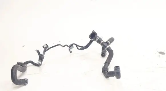 Engine coolant pipe/hose