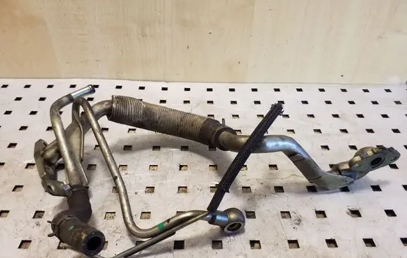 Toyota Avensis T270 Turbo turbocharger oiling pipe/hose