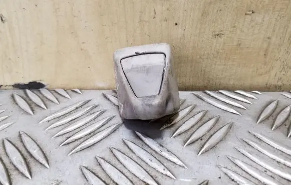Volvo V50 Sun visor clip/hook/bracket 