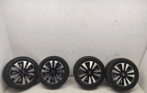 Renault Twingo III R15 alloy rim 403000622R