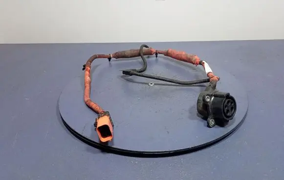 Ford Grand C-MAX Electric car charge socket 