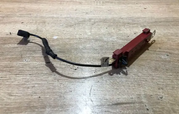 Volvo S40 Aerial antenna amplifier 8673656
