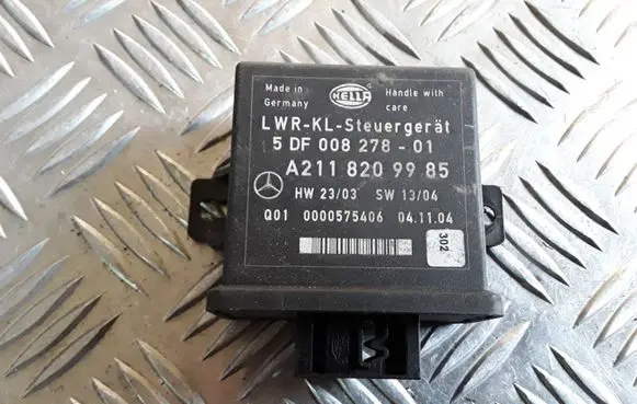 Mercedes-Benz E W211 Light relay 5DF00827801 A2118209985