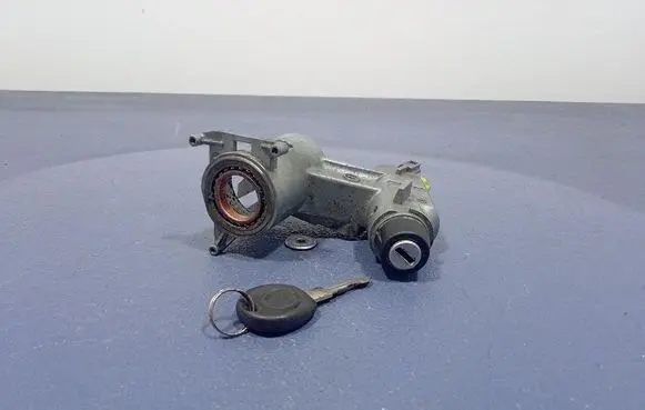 Volkswagen Transporter - Caravelle T4 Ignition lock 289458