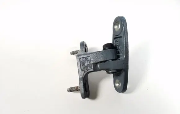 Mercedes-Benz E W212 Front door upper hinge A2047201637