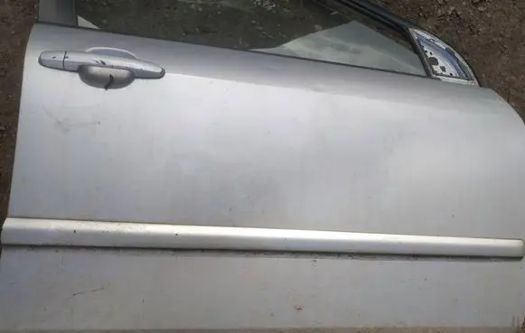Toyota Corolla E120 E130 Front door trim (molding) 
