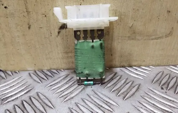 Volkswagen Caddy Heater blower motor/fan resistor