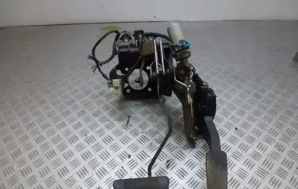 Chrysler Grand Voyager V Pedal assembly 