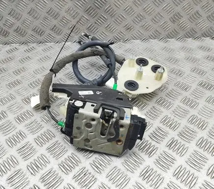 Maserati Levante Rear door lock 670101519