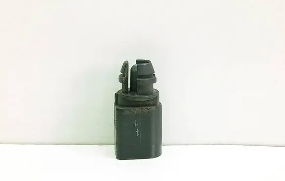 Volkswagen PASSAT B6 Outside/exterior temperature sensor 8Z0820535