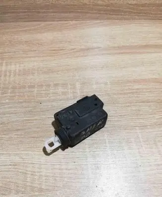 Renault Safrane Central locking motor SAFRANEF1