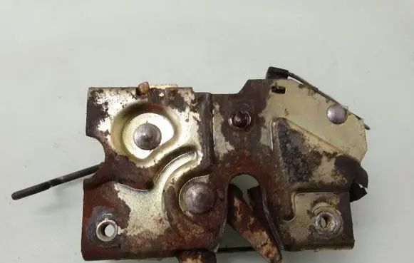 Jeep Cherokee XJ Tailgate/trunk/boot lock/catch/latch 