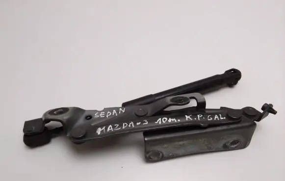 Mazda 3 II Tailgate/trunk/boot hinge