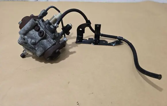 Opel Astra K Fuel injection high pressure pump 55495426