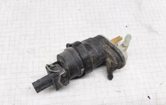 Opel Astra H Windscreen/windshield washer pump