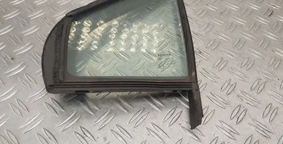 Toyota Yaris Front door vent window glass four-door 43R00097